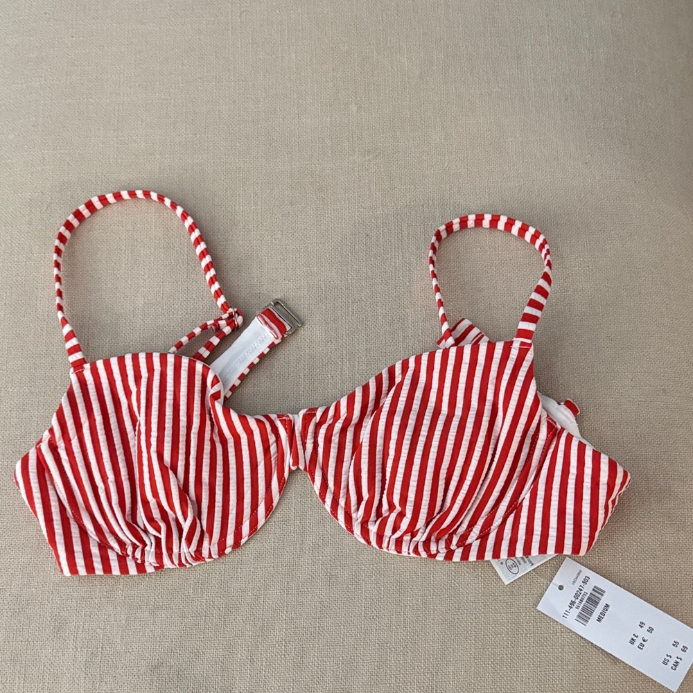 NWT Abercrombie Underwire Red and White Striped Bikini Top